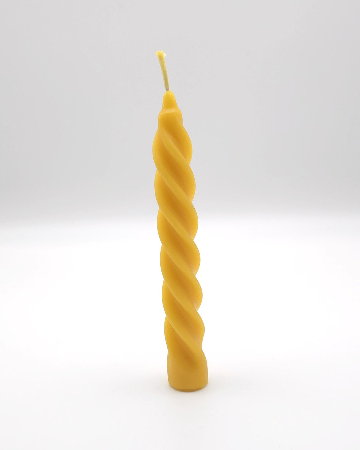Spiralkerze klein aus Bienenwachs, 14 cm